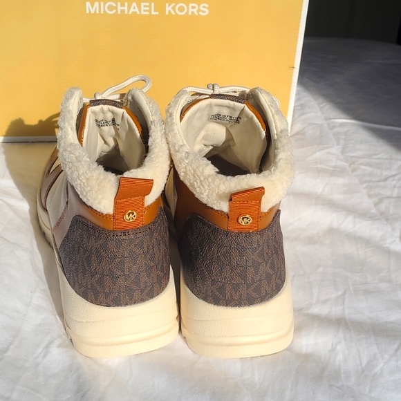 204-Michael Kors Cosgrave Bootie Tech Canvas Women 10M - Picture 2 of 11